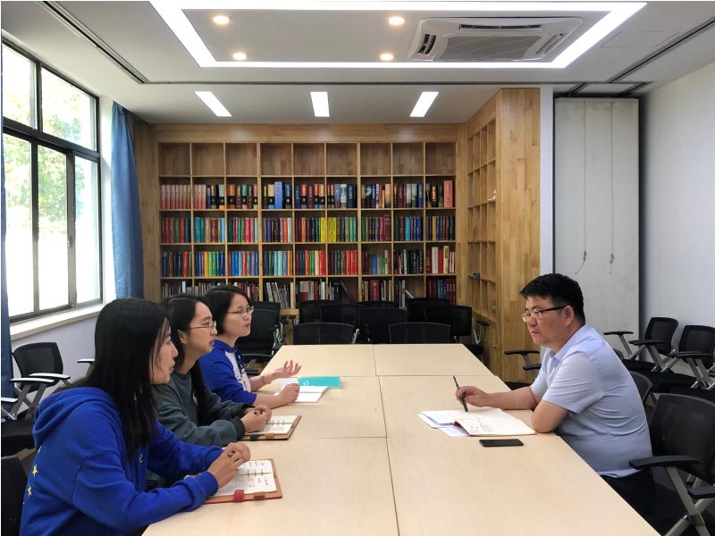 图3 方其林副校长与见习教师面对面对话.jpg